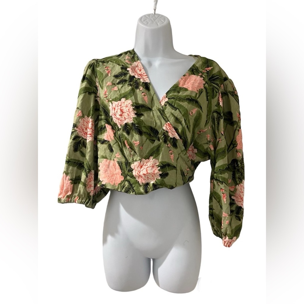 Aguabendita X Target wrap top